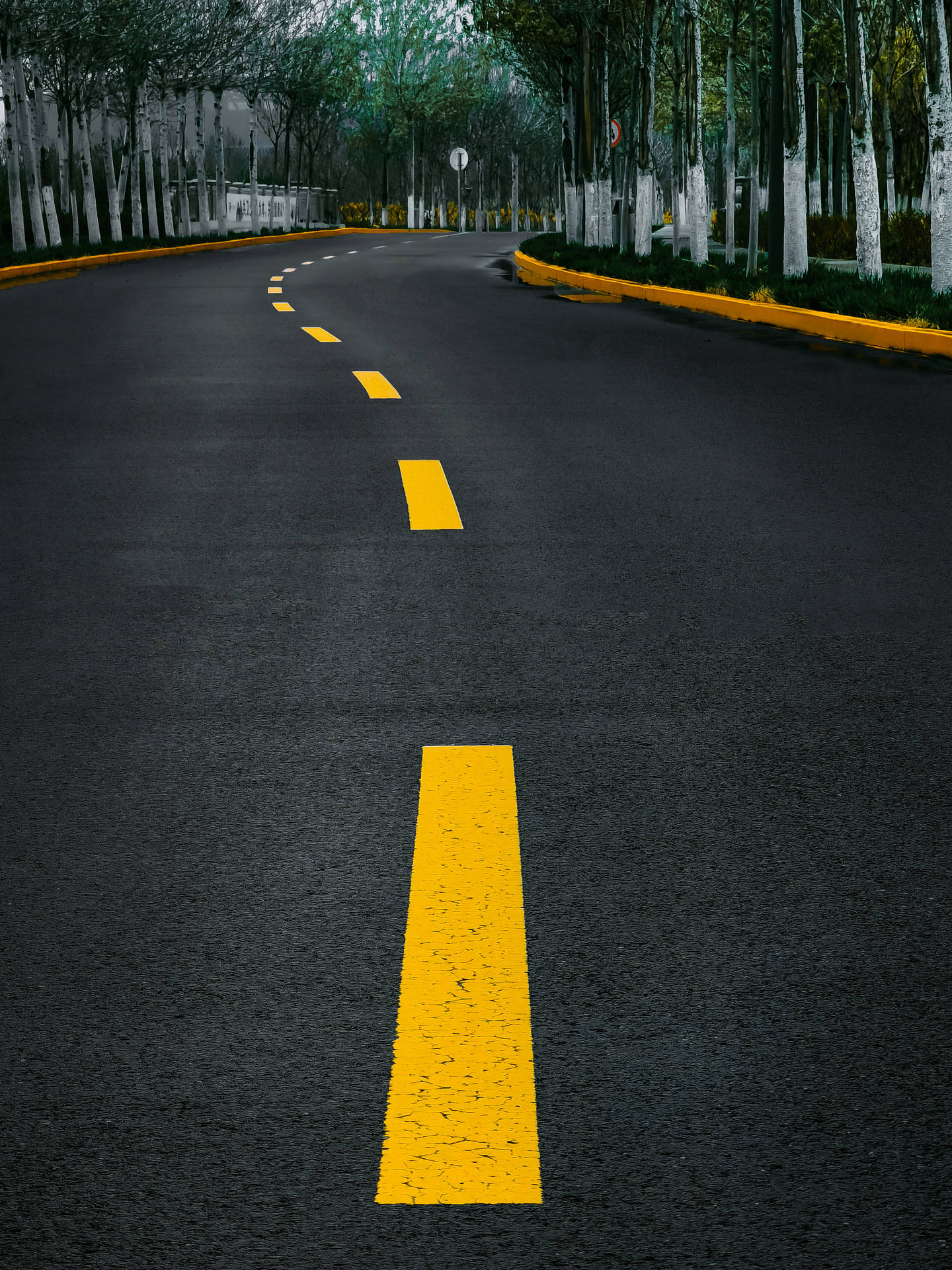 Yellow Lines By Huawei Honor