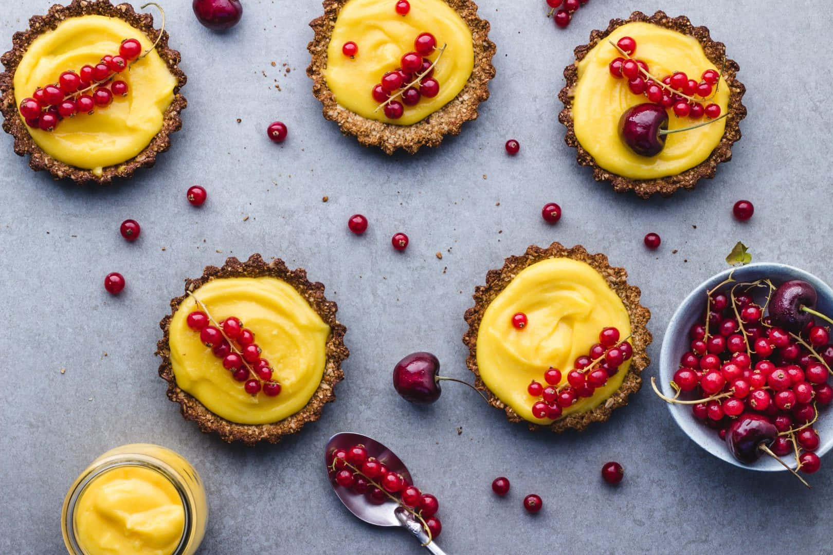 Yellow Mini Tart Berries