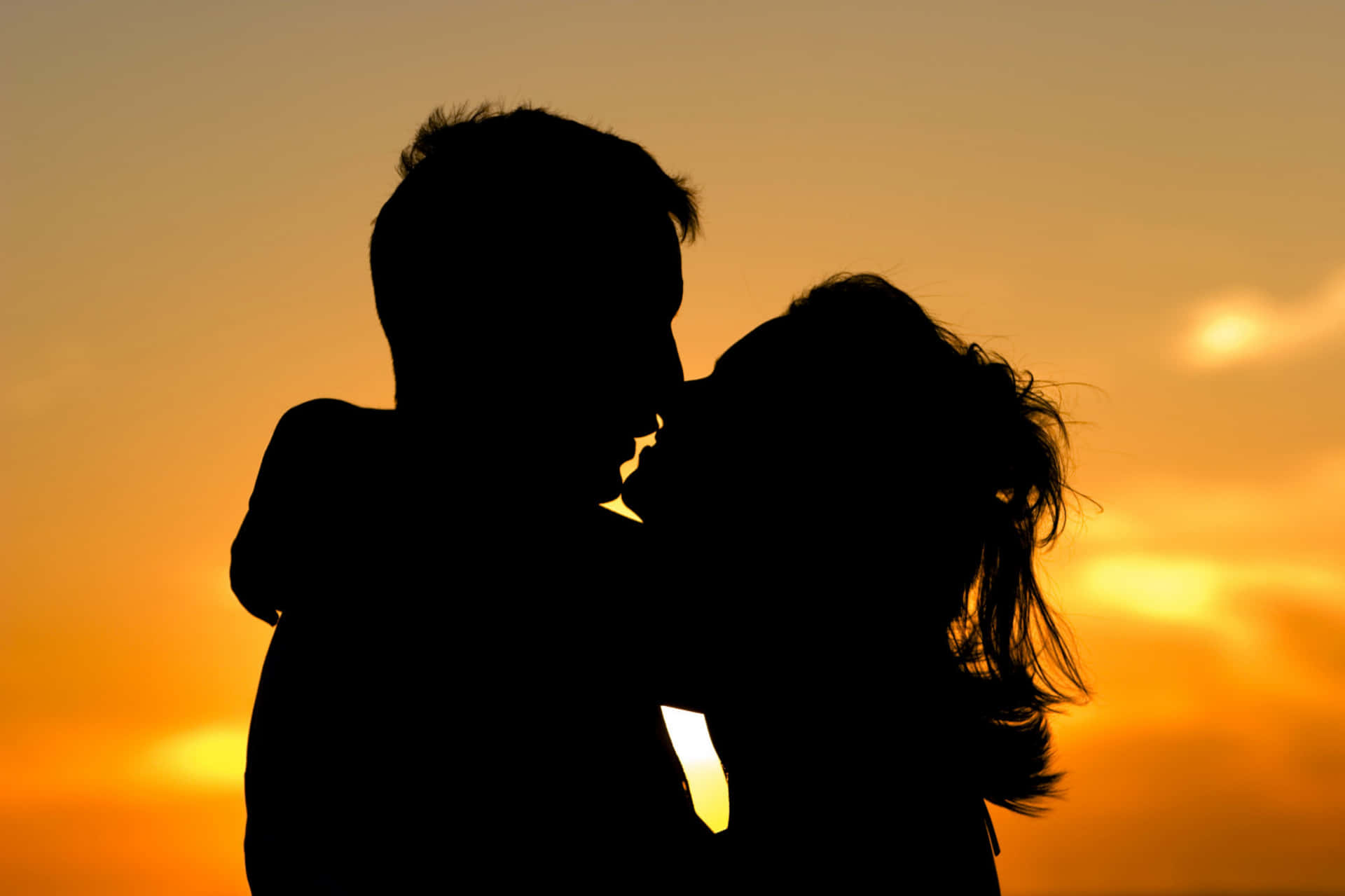 Yellow Sunset Couple Kiss Background