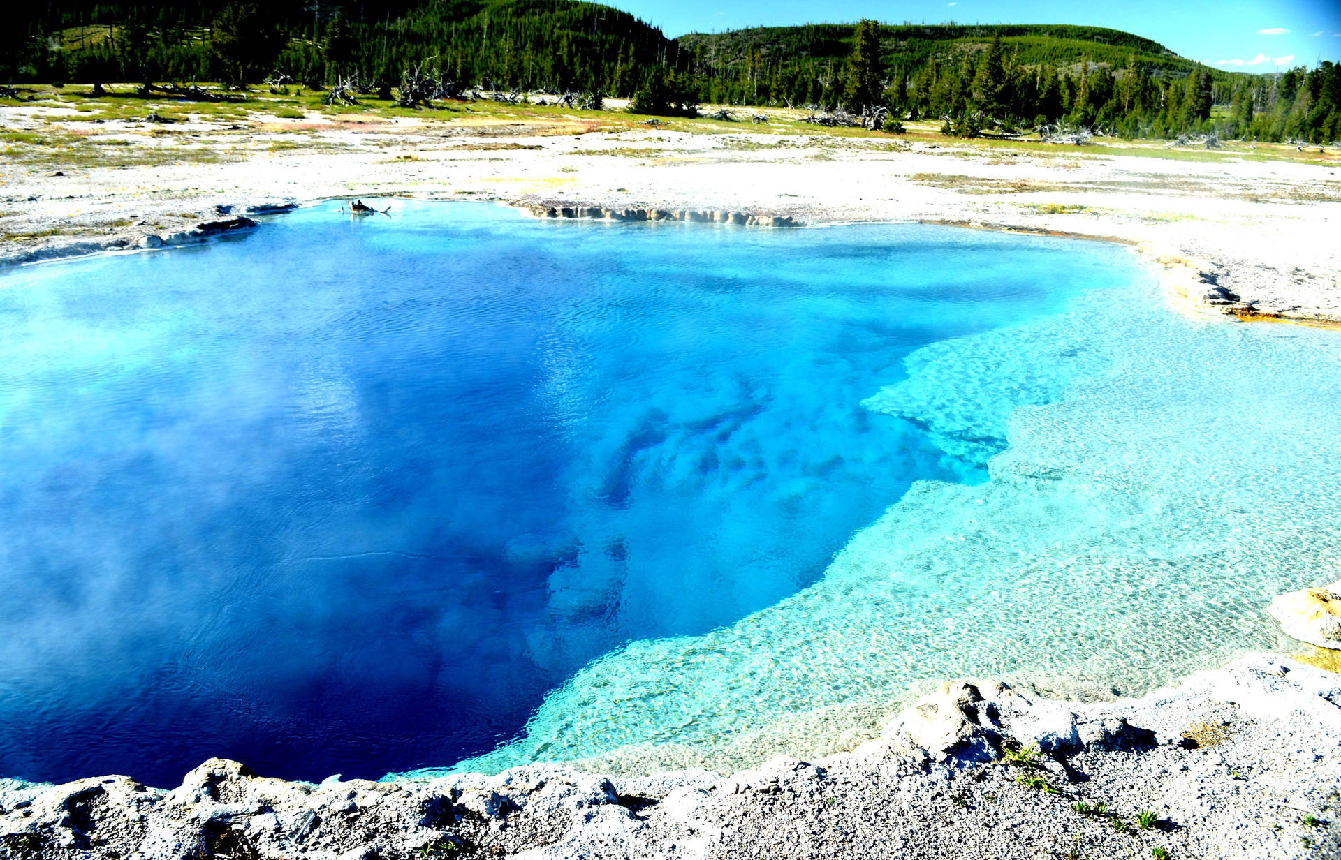 Yellowstone National Park Sapphire Pool Background