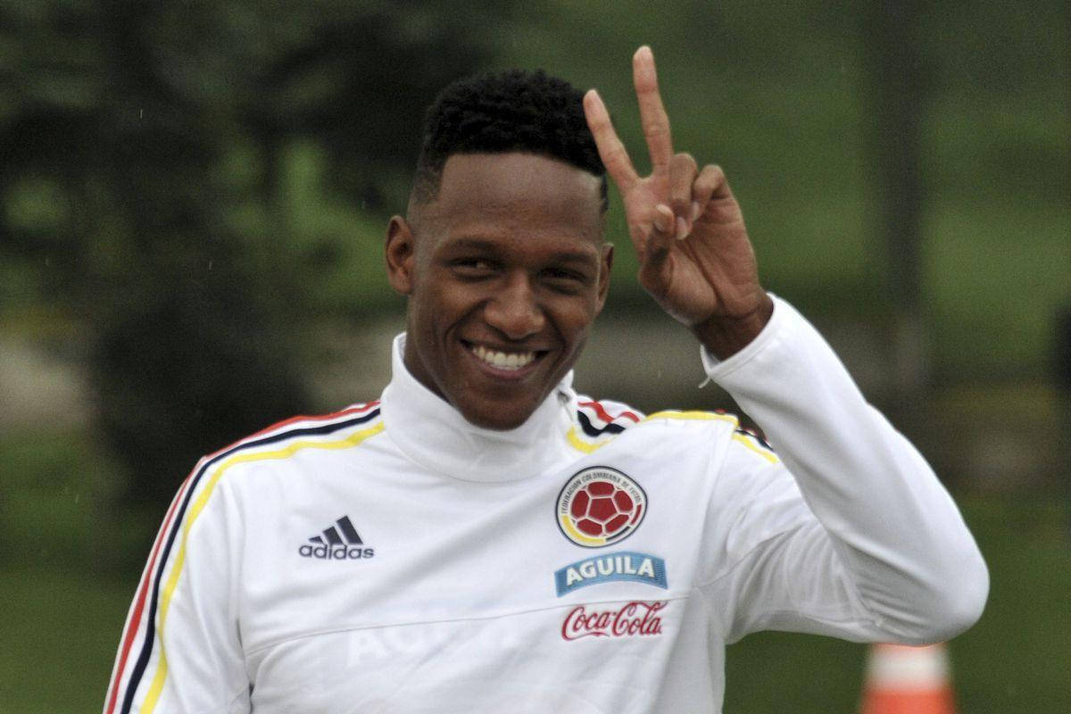 Yerry Mina Making Peace Sign Background