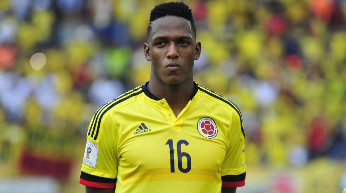 Yerry Mina With Serious Expression