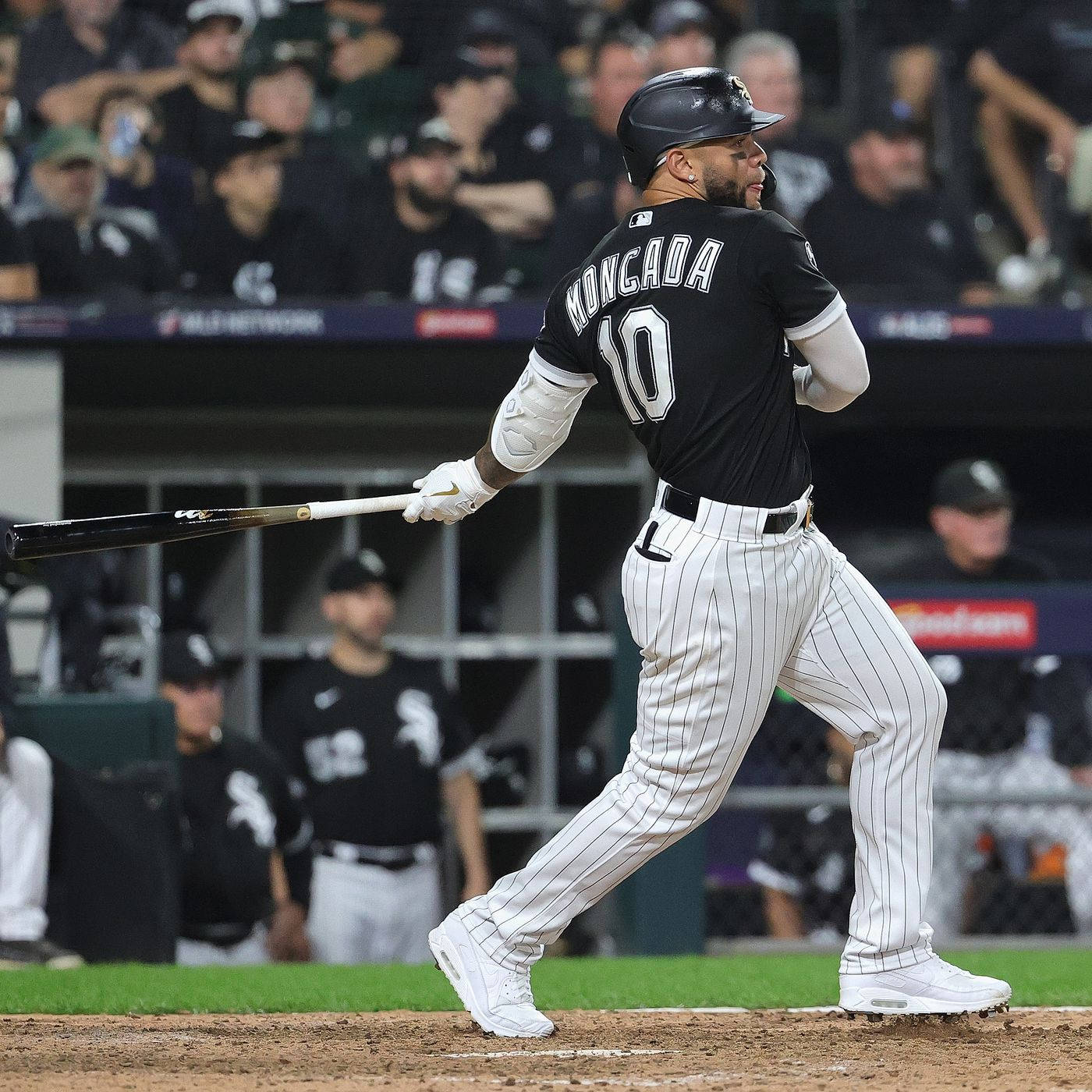 Yoan Moncada Swinging Baseball Bat Background