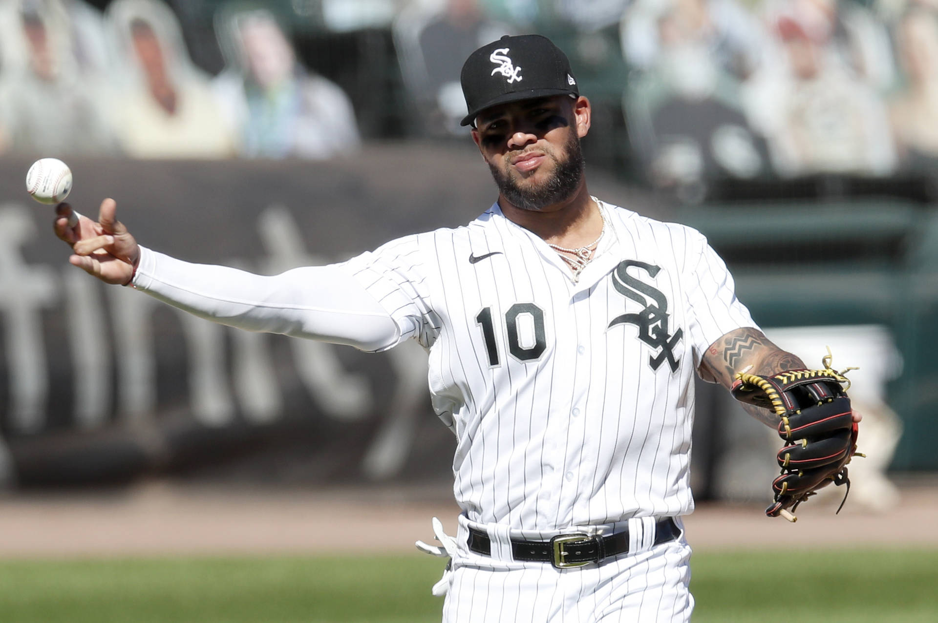 Yoan Moncada Tossing Baseball Background