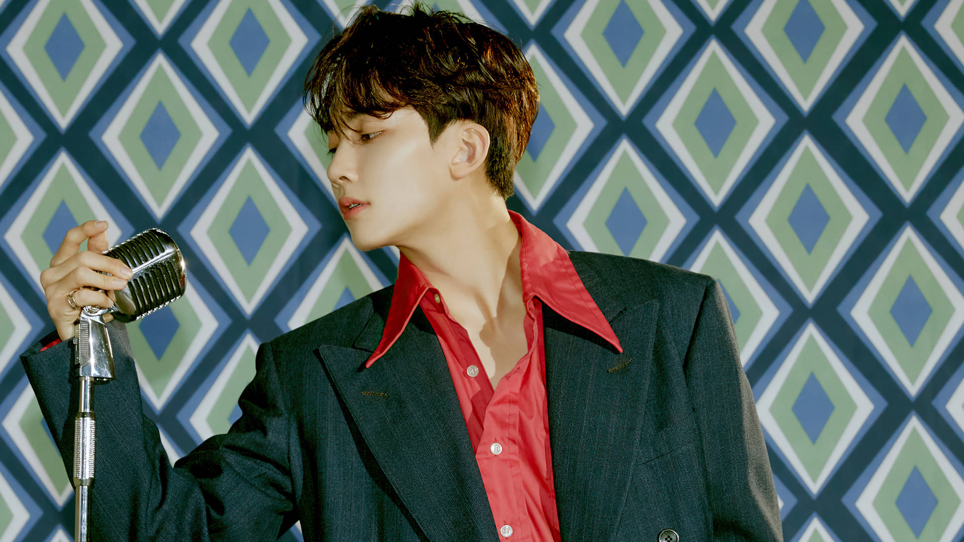 Yoon Jeonghan Retro Concept Background