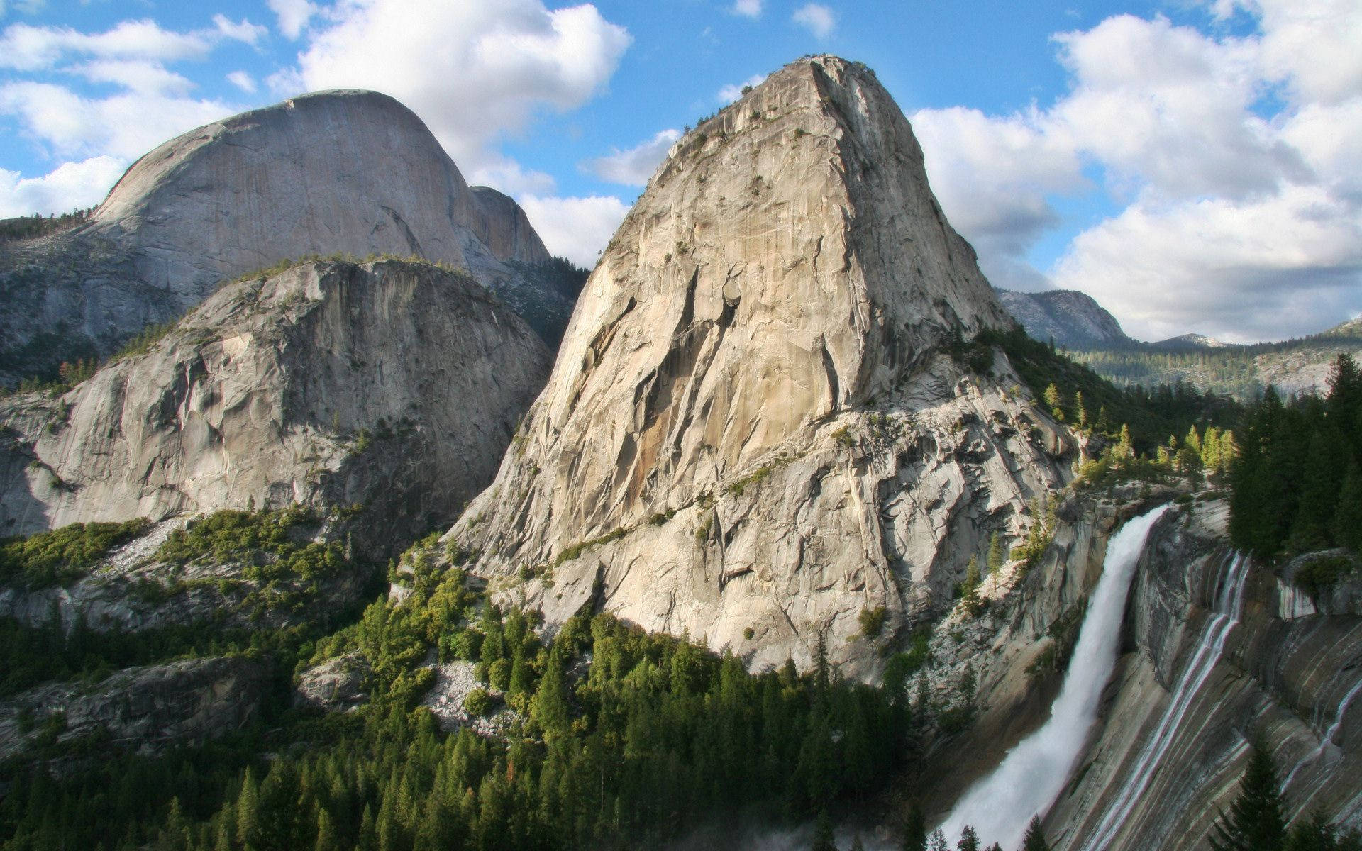 Yosemite Rocky Mountain Background