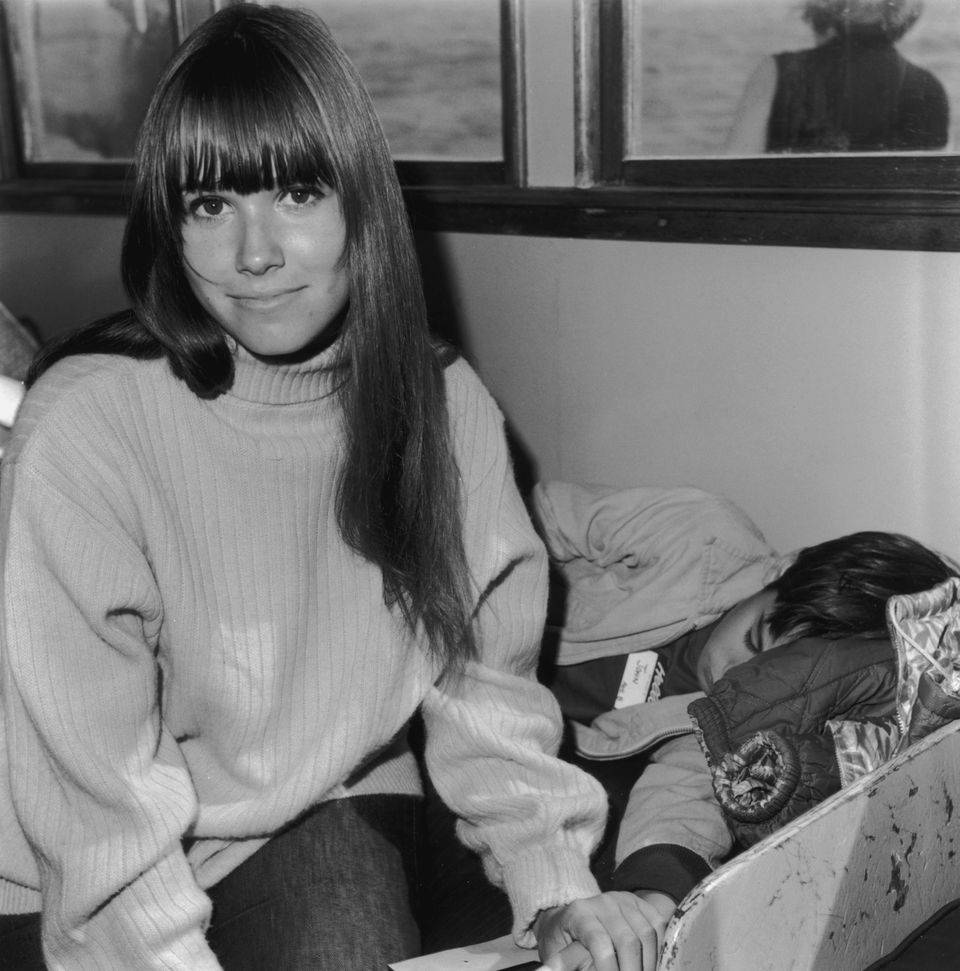 Young American Actress Barbara Hershey Background