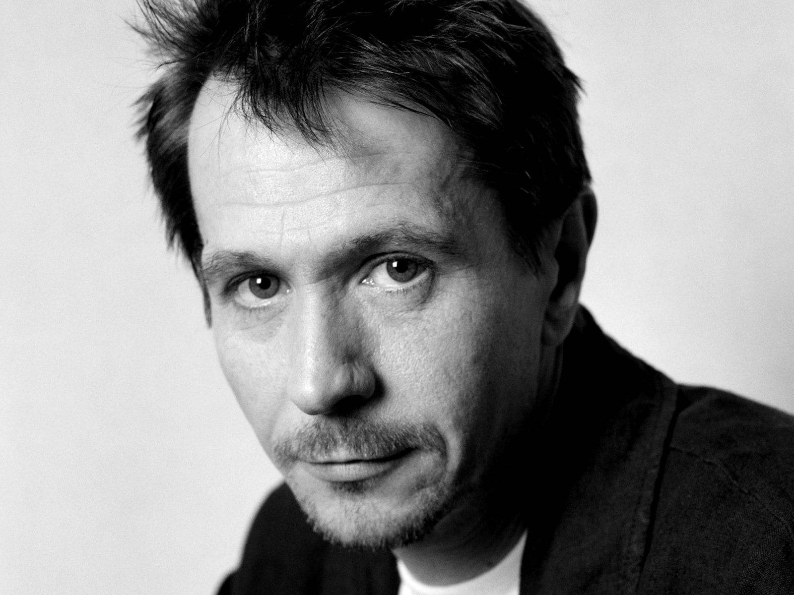 Young Gary Oldman Black And White Background