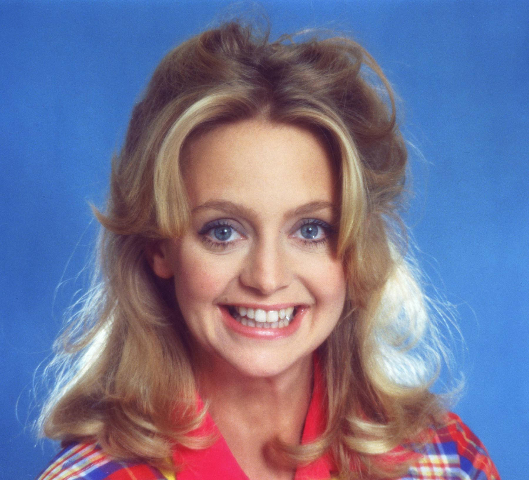 Young Goldie Hawn Retro Background