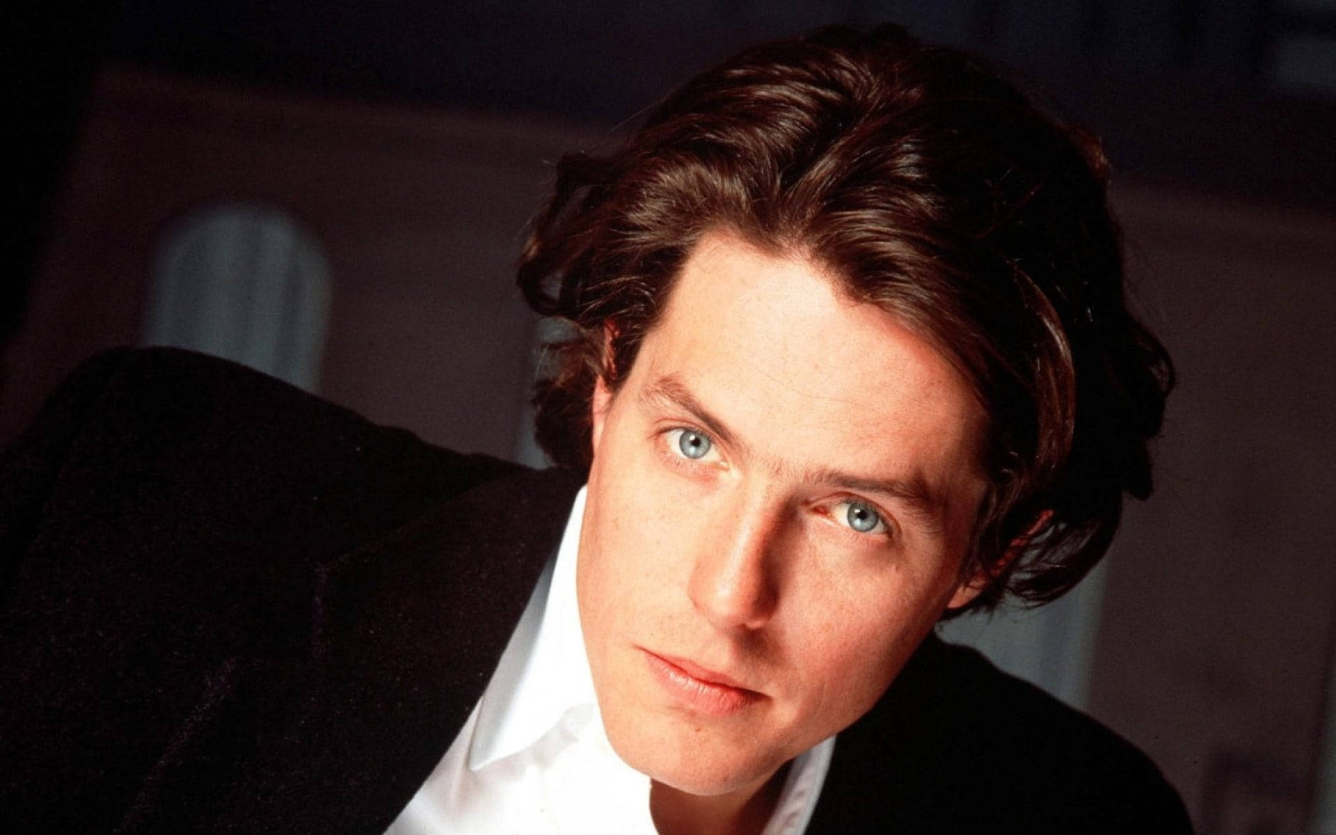 Young Hugh Grant Background