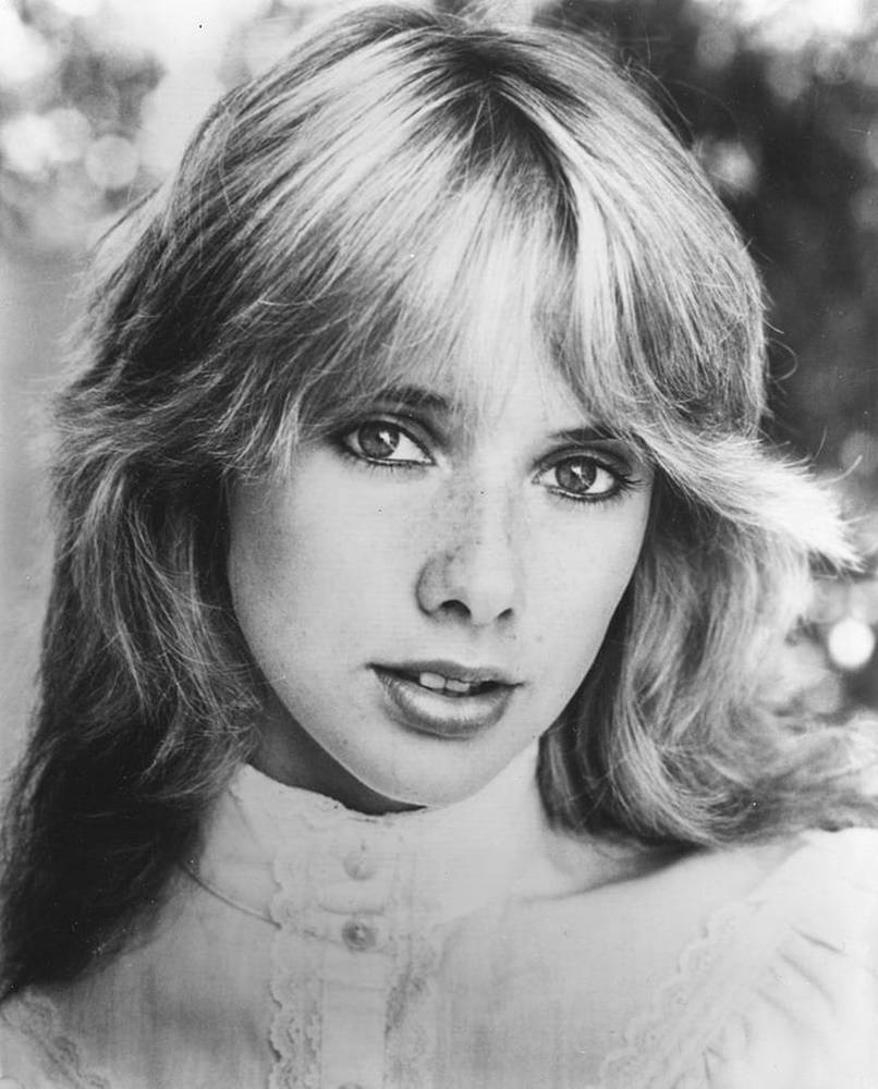 Young Rosanna Arquette Close Up Angle Shot