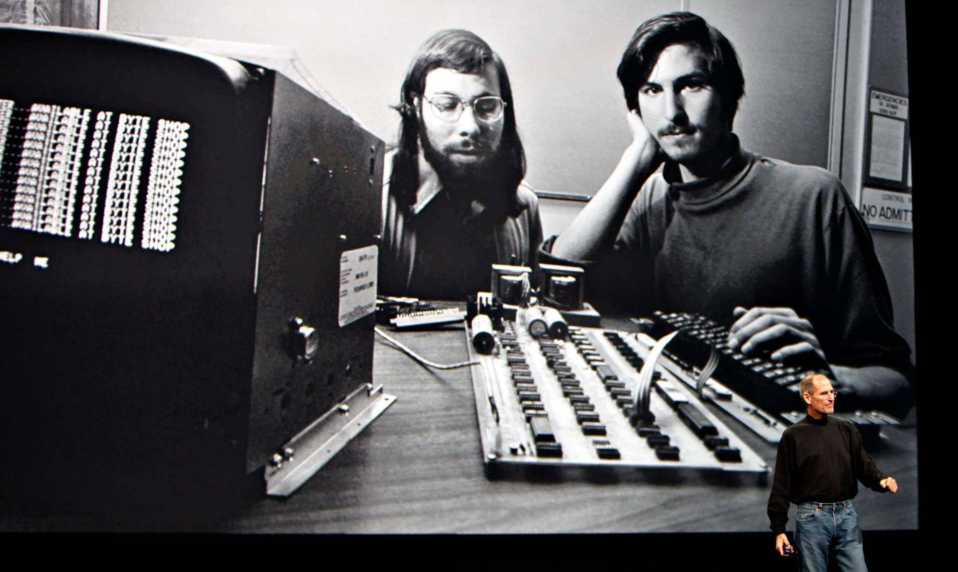 Young Steve Jobs And Steve Wozniak On Presentation