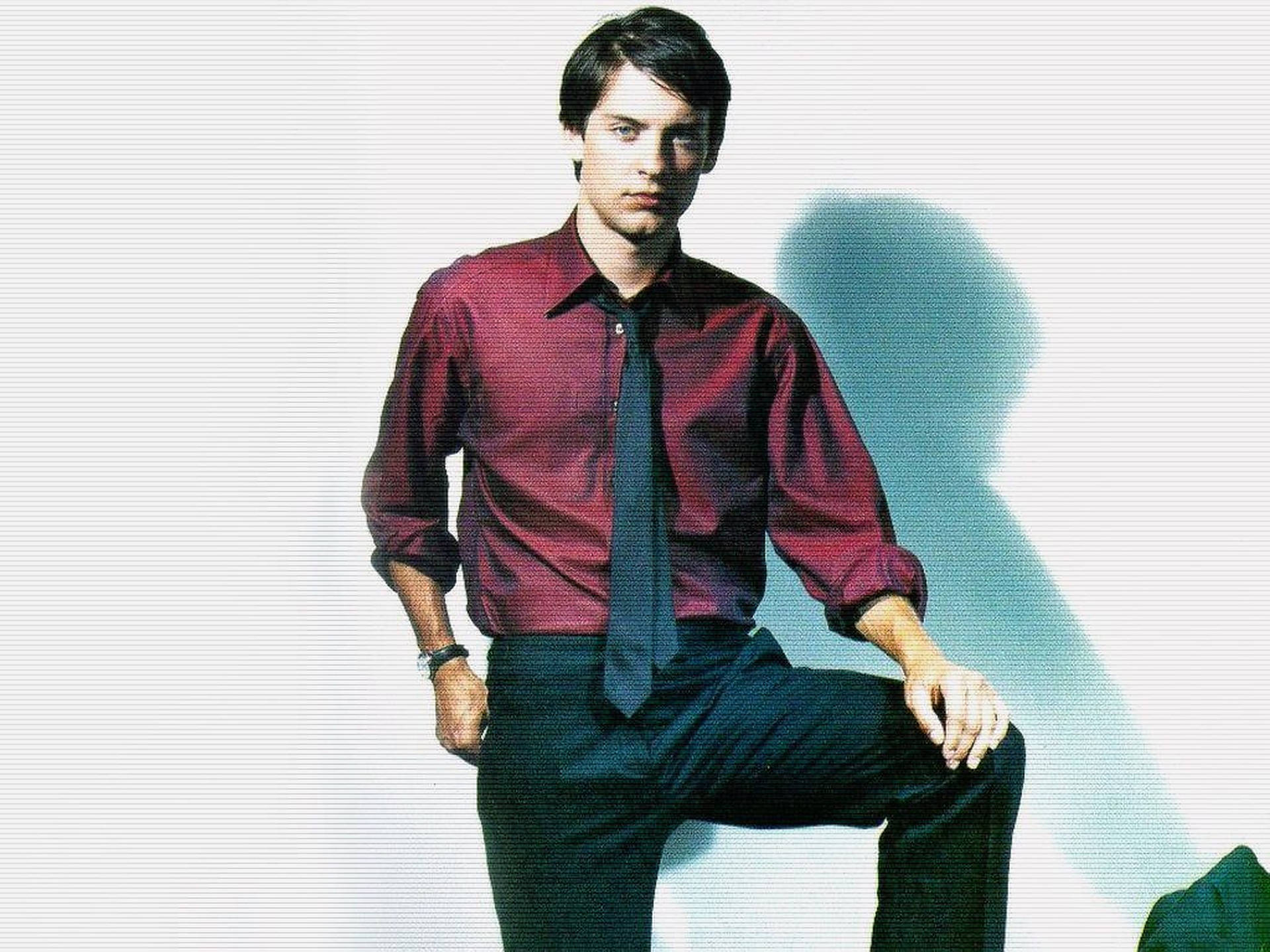 Young Tobey Maguire Background