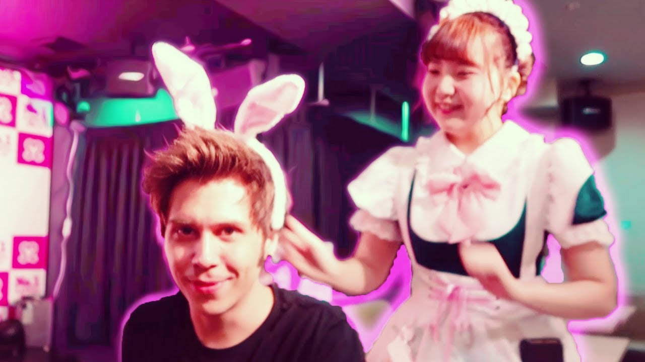 Youtube Sensation Elrubiusomg Wearing Bunny Ears Background