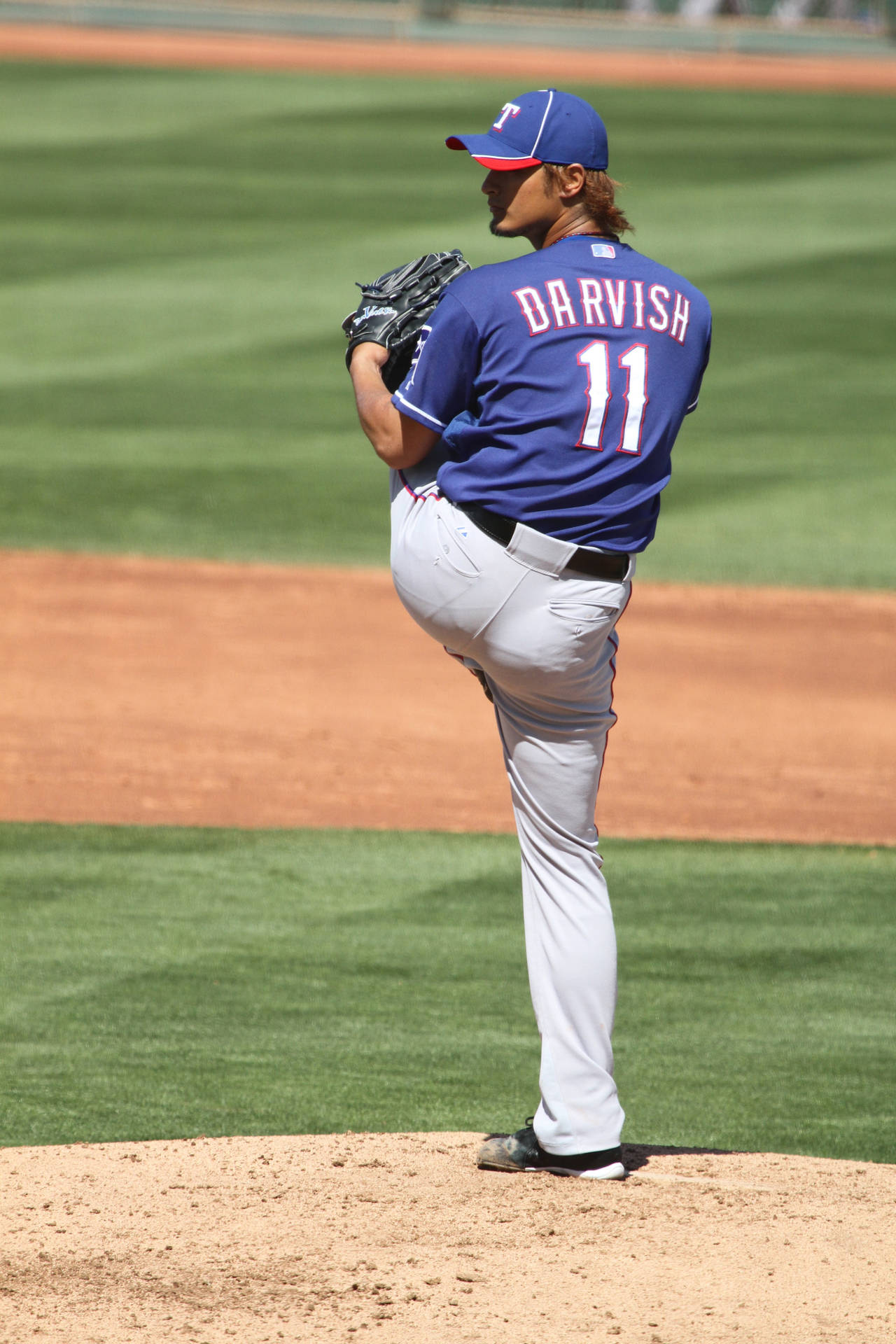 Yu Darvish Leg Raised Background