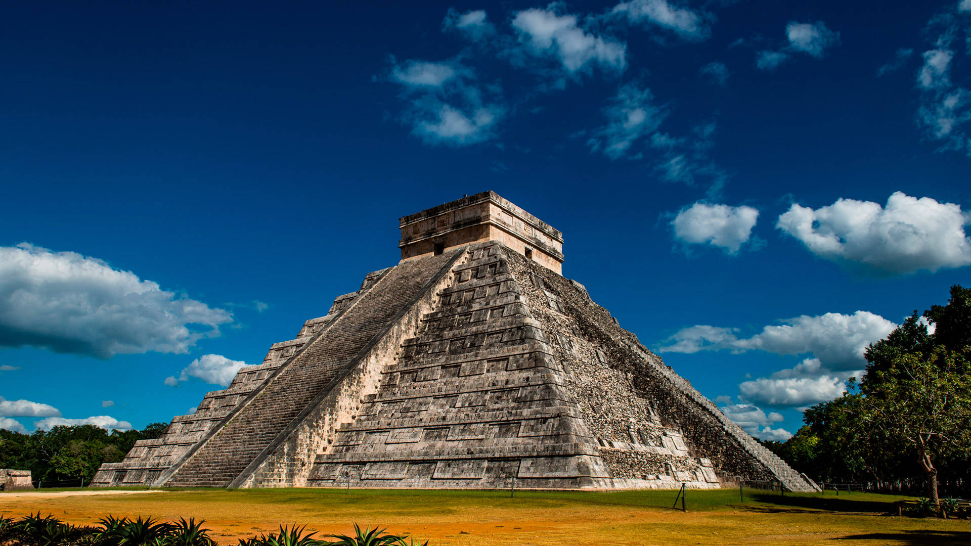 Yucatan El Castillo Right Background