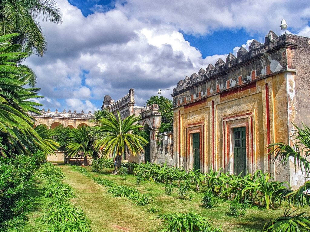 Yucatan Hacienda Yaxcopoil Background