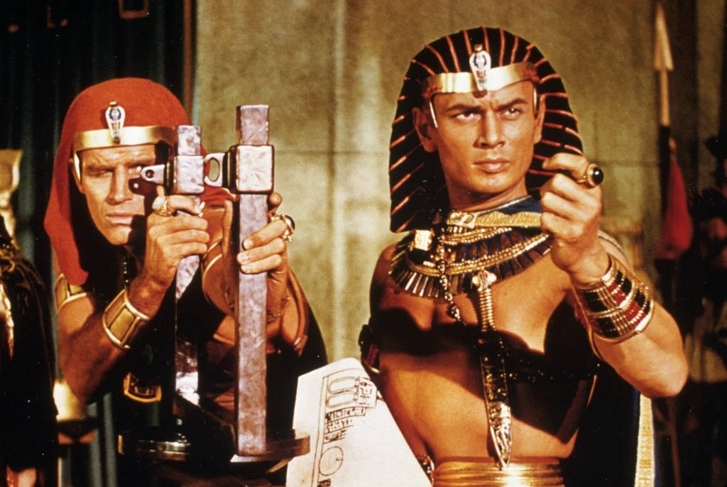 Yul Brynner Pharaoh Ramses In Nemes Headdress