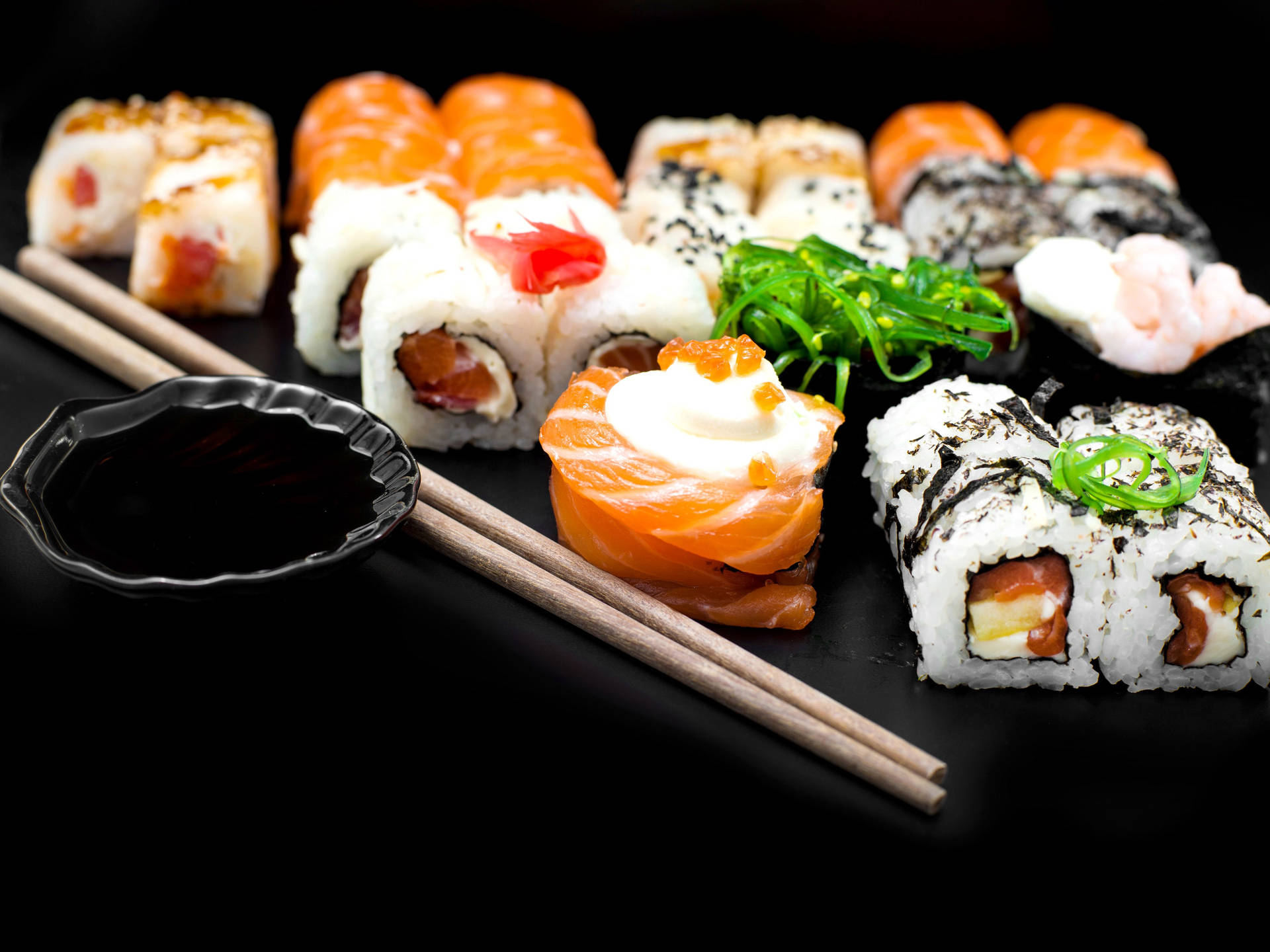 Yummy Maki Sushi Rolls Background