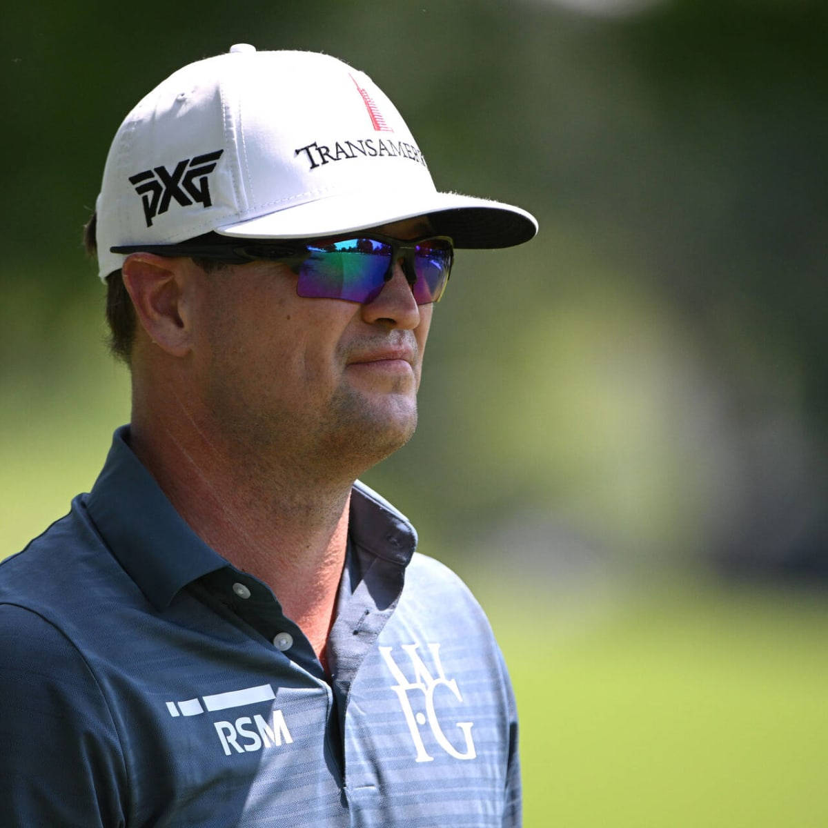 Zach Johnson Side View Background