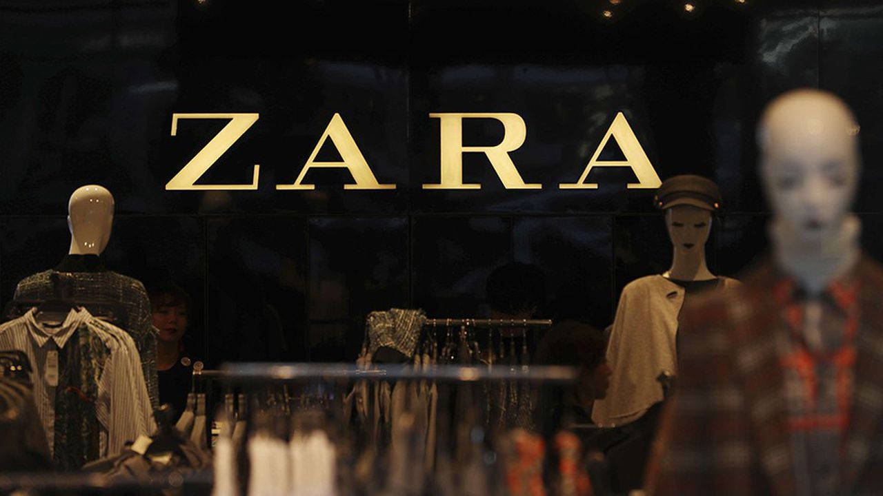 Zara Trendy Apparel Store Background