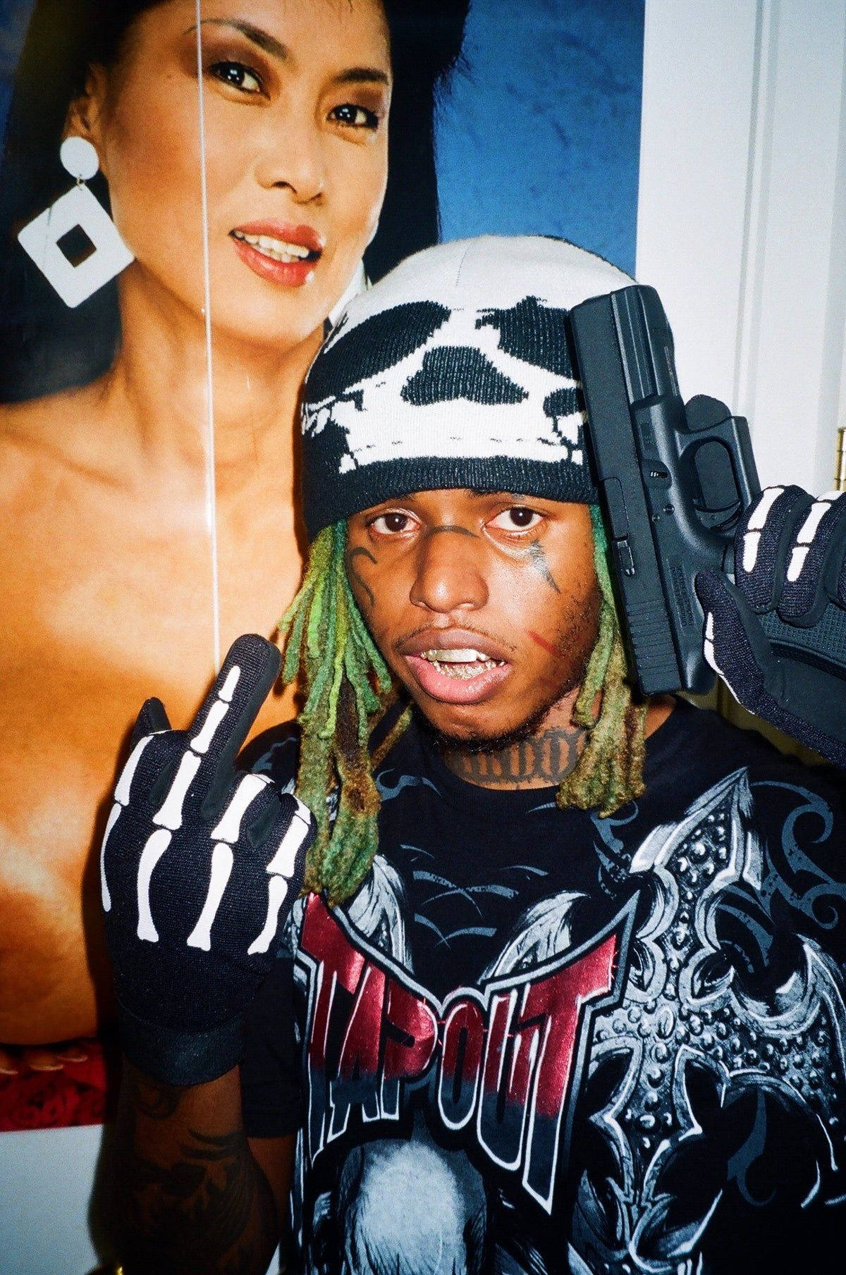 Zillakami With A Gun Background