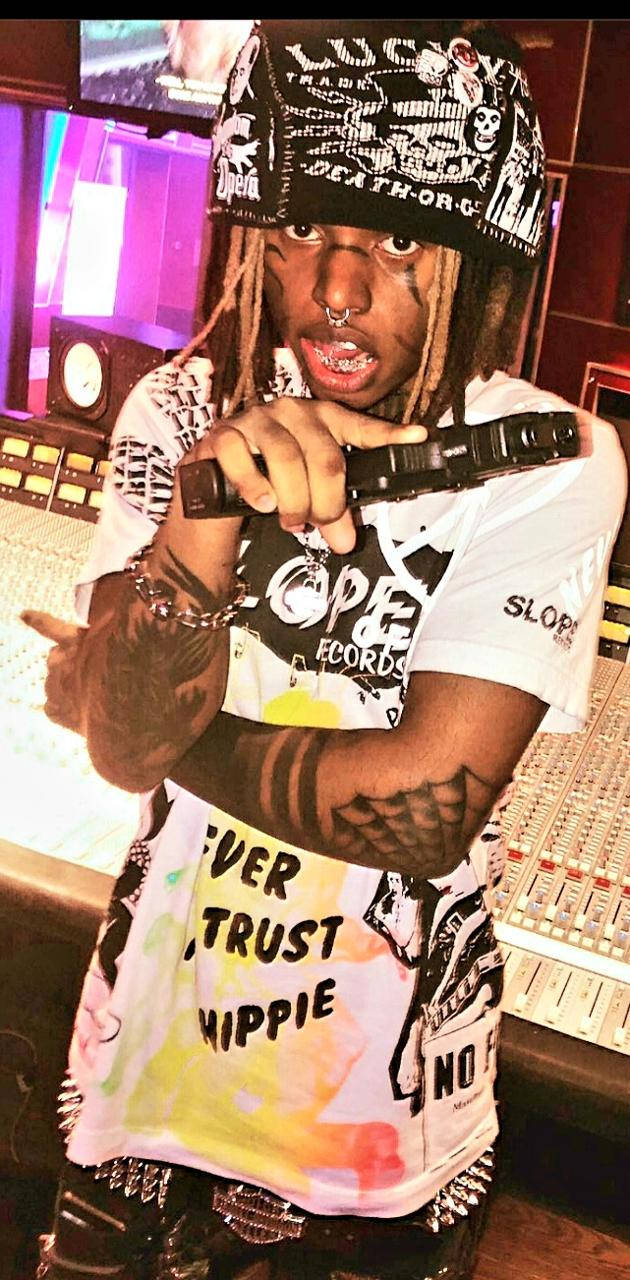 Zillakami With A Microphone Background