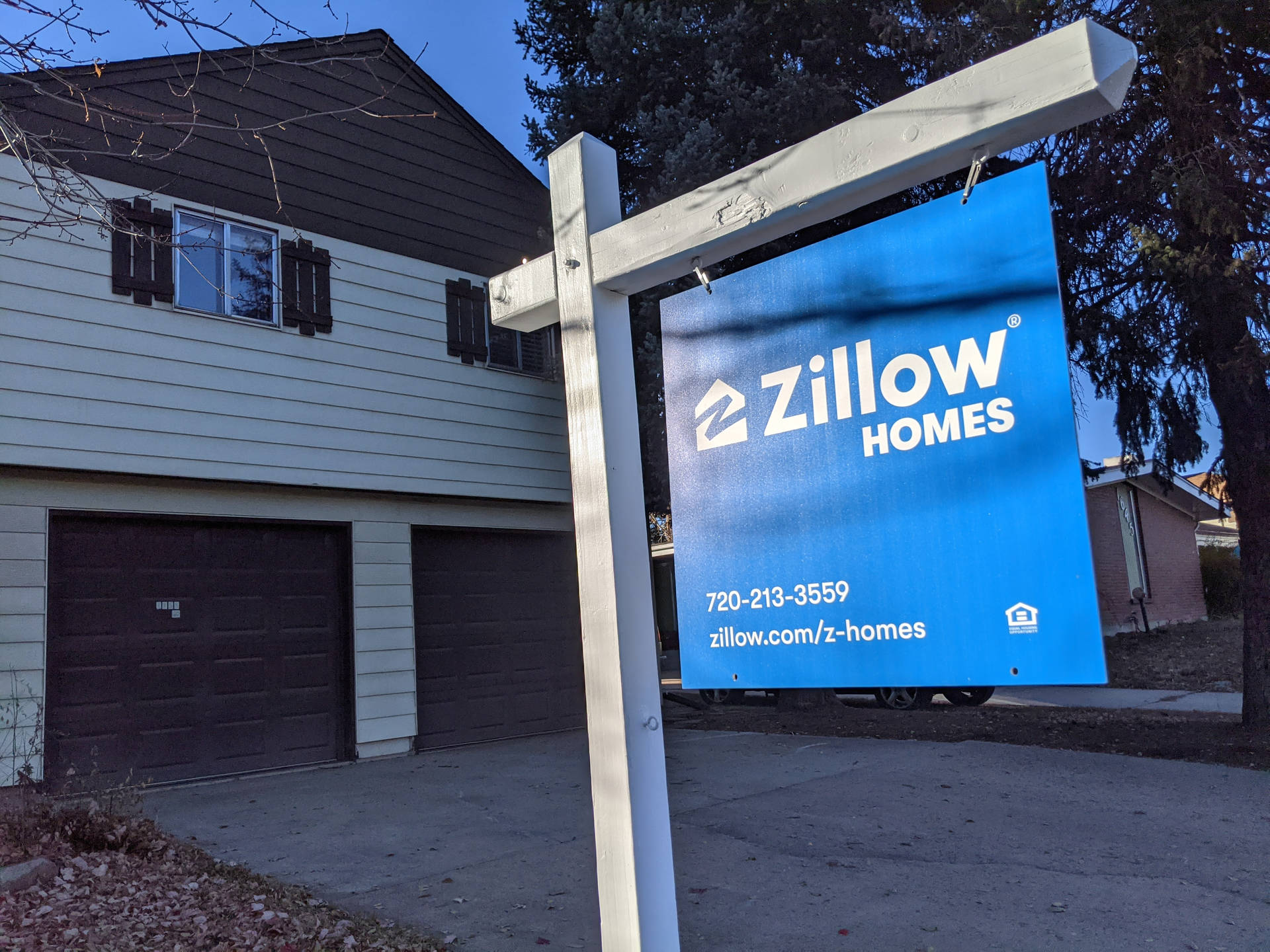 Zillow Homes House For Sale Background