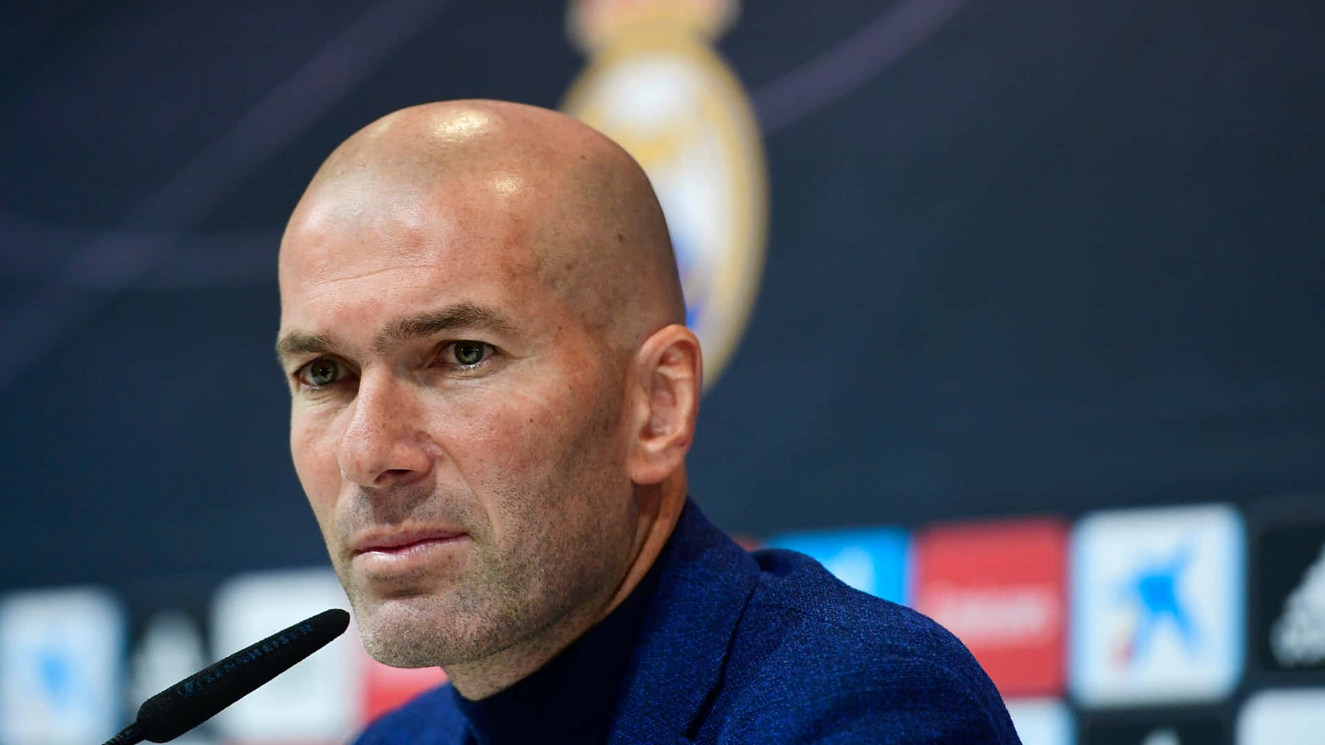 Zinedine Zidane Football Interview Photography Background
