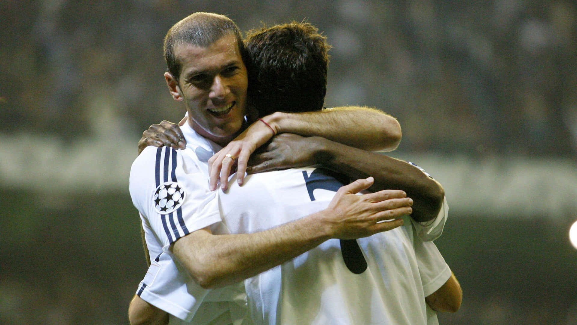 Zinedine Zidane Real Madrid Hug Photography Background