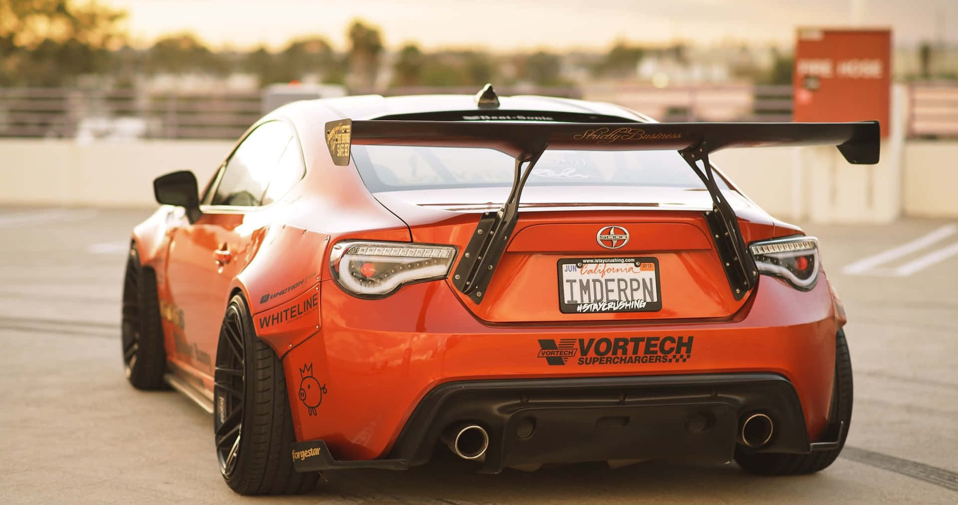 Zoom With Style And Confidence In The Innovation Of The Toyota 86 Background