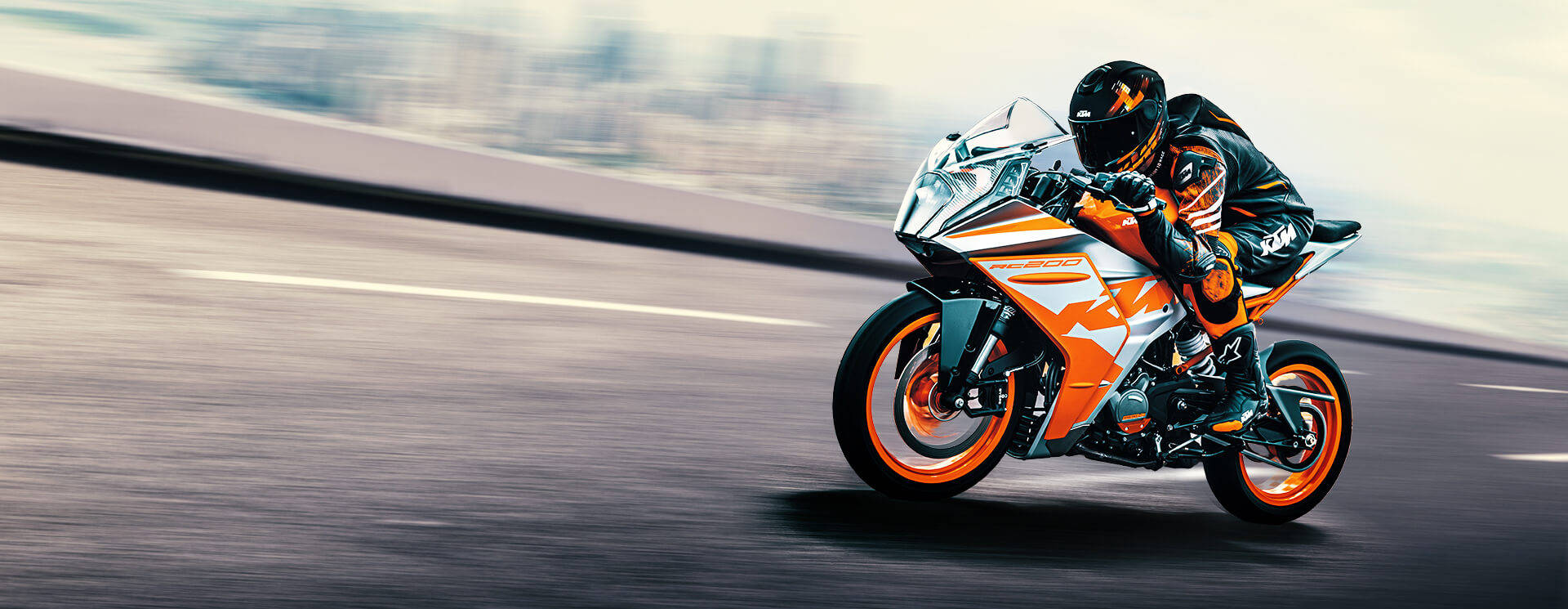 Zooming Ktm Rc 200 Background